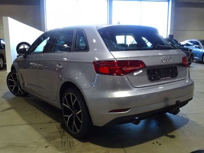 Audi A3 30TDi Design Stronic -LED-CRUISE-PARKING AV&AR  - 4