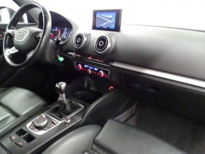 Audi A3 Cabriolet 2.0TDi 150 Sline  - 11