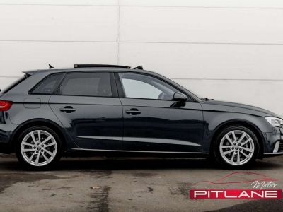 Audi A3 Sportback 30 TFSi Edit. Sport S-tronic ! T.O 17'  - 6