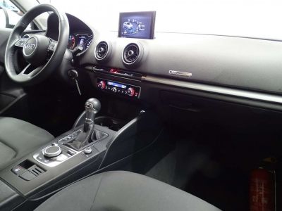 Audi A3 Sportback 30TFSI STRONIC NAVI-XENON-CRUISE-EURO6dT  - 6