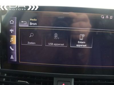 Audi A4 30TDI S-TRONIC S LINE - NAVIGATIE VIRTUAL COCKPIT LEDER MIRROR LINKALU 18"  - 20