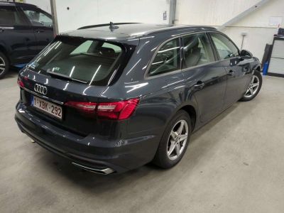 Audi A4 Avant 30TDi STronic  - 3