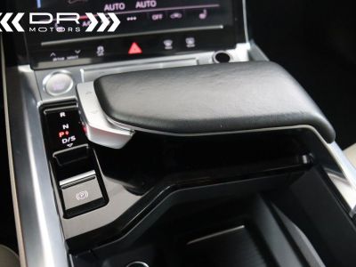 Audi e-tron 55 QUATTRO - LEDER LED NAVI TREKHAAK ALU 20"  - 29