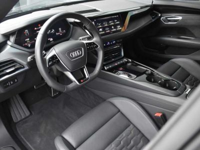 Audi e-tron GT RS Quattro Carbon HUD Night view ACC Matrix Massage  - 9