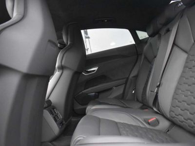 Audi e-tron GT RS Quattro Carbon HUD Night view ACC Matrix Massage  - 12