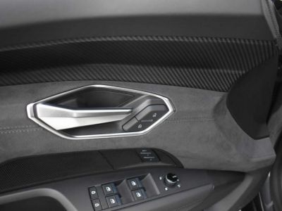 Audi e-tron GT RS Quattro Carbon HUD Night view ACC Matrix Massage  - 35