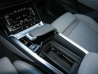 Audi E-tron s-line  - <small></small> 91.800 € <small>TTC</small> - #11