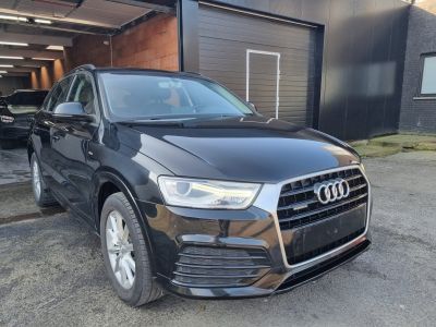 Audi Q3 S-Line  - 1