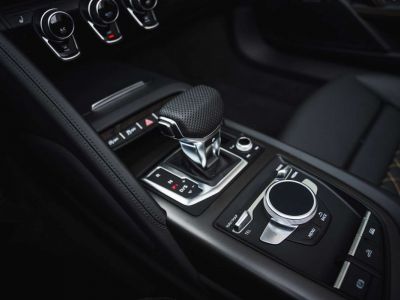 Audi R8 Spyder V10 Performance RWD Vegas Yellow B&O  - 21