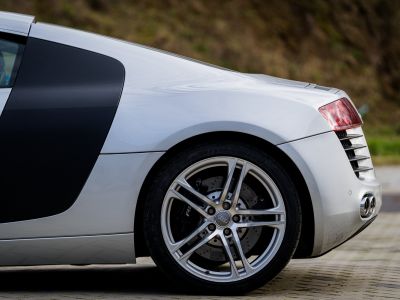 Audi R8 V8 4.2 FSI Quattro | Boite Méca | 21.400kms Certifiés  - 10