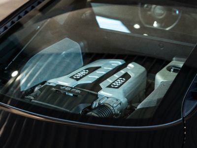 Audi R8 V8 4.2 FSI Quattro | Manual | Collector  - 27