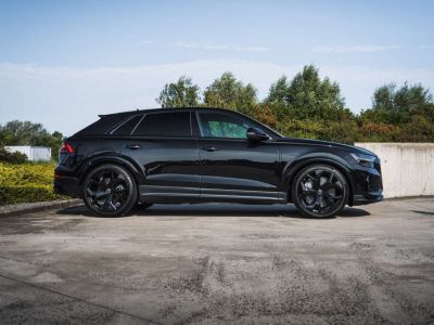 Audi RS Q8 Ceramic 23 Design Red City Tour Pano  - 6