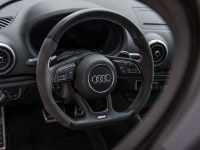 Audi RS3 2.5  - 19