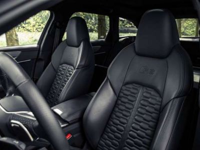 Audi RS6 QUATTRO - BELGIAN CAR - 1 OWNER - BI-COLOR - <small></small> 139.950 € <small>TTC</small> - #17