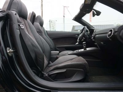 Audi TT Roadster 2.0 TDi ultra COCKPIT RADAR NAVI GARANTIE  - 14