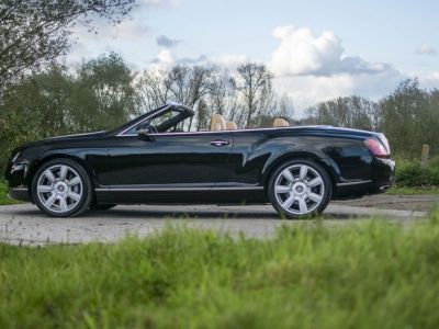 Bentley Continental GTC 6.0 W12  - 2