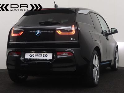 BMW i3 94Ah ADVANCED - LED NAVI OVERHEIDSPREMIE -3000euro!  - 2