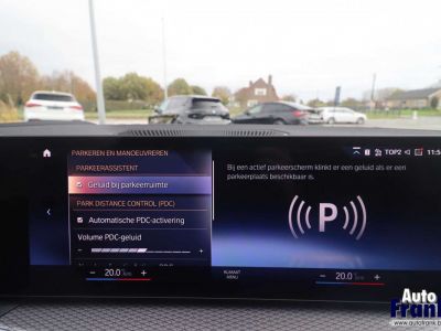 BMW i4 40 M-SPORT TREKHK CAM HUD 19 NAVI PRO  - 36