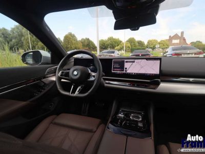 BMW i5 40 M-SPORT FUL PANO TREKHK DRIV+PARK PRO  - 30