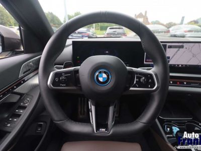 BMW i5 40 M-SPORT-PRO TREKHK DRIV+PARK PRO CARBON  - 31