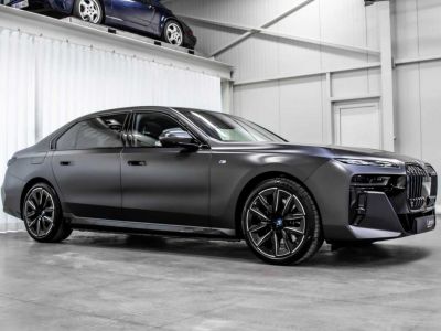 BMW i7 xDrive60 M Sport Massage Bowers SkyLounge ACC HUD  - 6