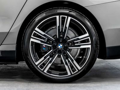 BMW i7 xDrive60 M Sport Pro Massage SkyLounge Bowers ACC  - 48