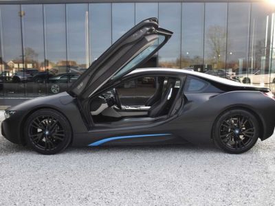 BMW i8 Coupé HUD Harman Kardon LED  - 6