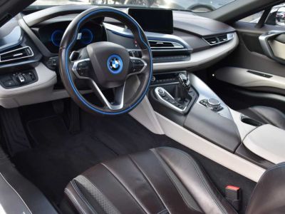 BMW i8 Coupé HUD Harman Kardon LED  - 14