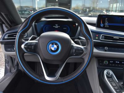 BMW i8 Coupé HUD Harman Kardon LED  - 19