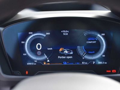 BMW i8 Coupé HUD Harman Kardon LED  - 20