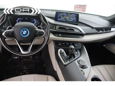 BMW i8 NAVI - DISPLAY KEY COMFORT ACCES 49gr CO2  - 16