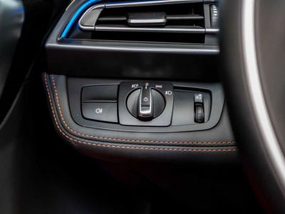 BMW i8 Roadster Individual Harman Kardon HUD Carplay LED - <small></small> 124.900 € <small>TTC</small> - #30