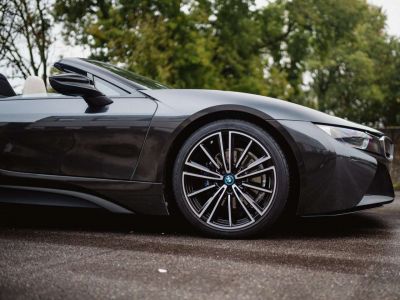 BMW i8 Roadster Vat refundable-Like new  - 4