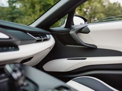 BMW i8 Roadster Vat refundable-Like new  - 10