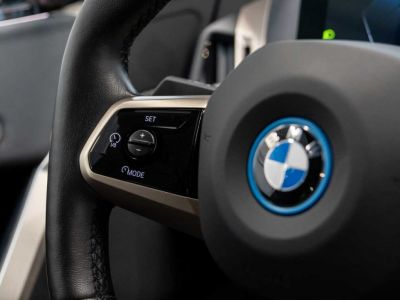 BMW iX 40 xDrive Harman Kardon Trekhaak Keyless ACC LED  - 45