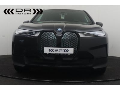 BMW iX 50 xDRIVE50 EDITION 1 12KW/h - NAVI SKY LOUNGE HARMAN KARDON  - 8