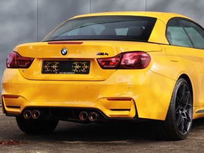 BMW M4 Convertible 30 years edition 3.00 l / 331 hp  - 32