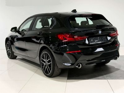 BMW Série 1 118 d 1ERPRO BOITE AUTO JANTES 18' GPS CUIR PDC TVA  - 4