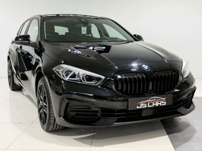 BMW Série 1 118 d 1ERPRO BOITE AUTO JANTES 18' GPS CUIR PDC TVA  - 9