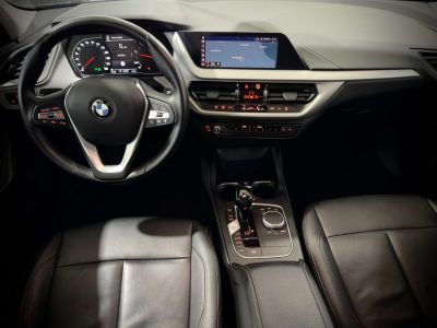 BMW Série 1 118 d 1ERPRO BOITE AUTO JANTES 18' GPS CUIR PDC TVA  - 16