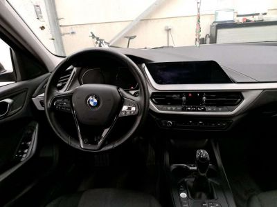 BMW Série 1 118 i Hatch New  - 6