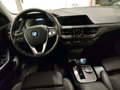 BMW Série 1 118 iA Hatch Sportline  - 4