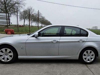 BMW Série 3 318 d 1er propriétaire Euro 5  - 9