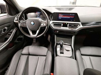 BMW Série 3 318 dA SPORT G21  - 4