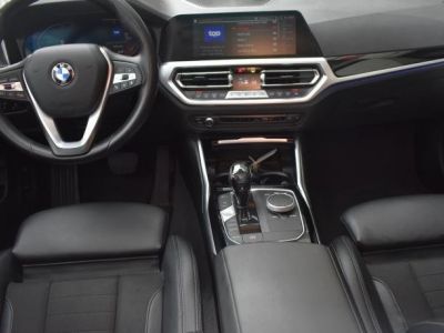 BMW Série 3 320i Sportline  - 17