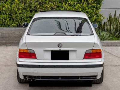 BMW Série 3 325 325iS M-Technic - <small></small> 20.900 € <small>TTC</small>