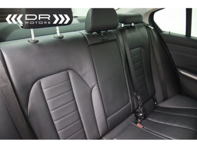 BMW Série 3 330 e ADVANTAGE - LEDER NAVI LED DAB HiFi  - 14