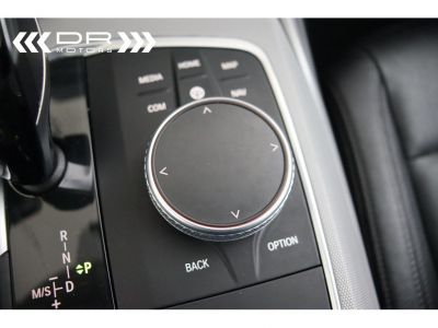 BMW Série 3 330 e ADVANTAGE - LEDER NAVI LED DAB HiFi  - 31