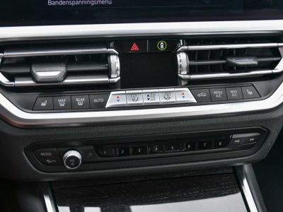 BMW Série 3 330 Saloon e - HEAD-UP - CAMERA - LANE ASSIST - LED - LEDER -  - 21