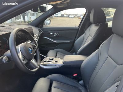 BMW Série 3 330e XDrive MSport  - 4